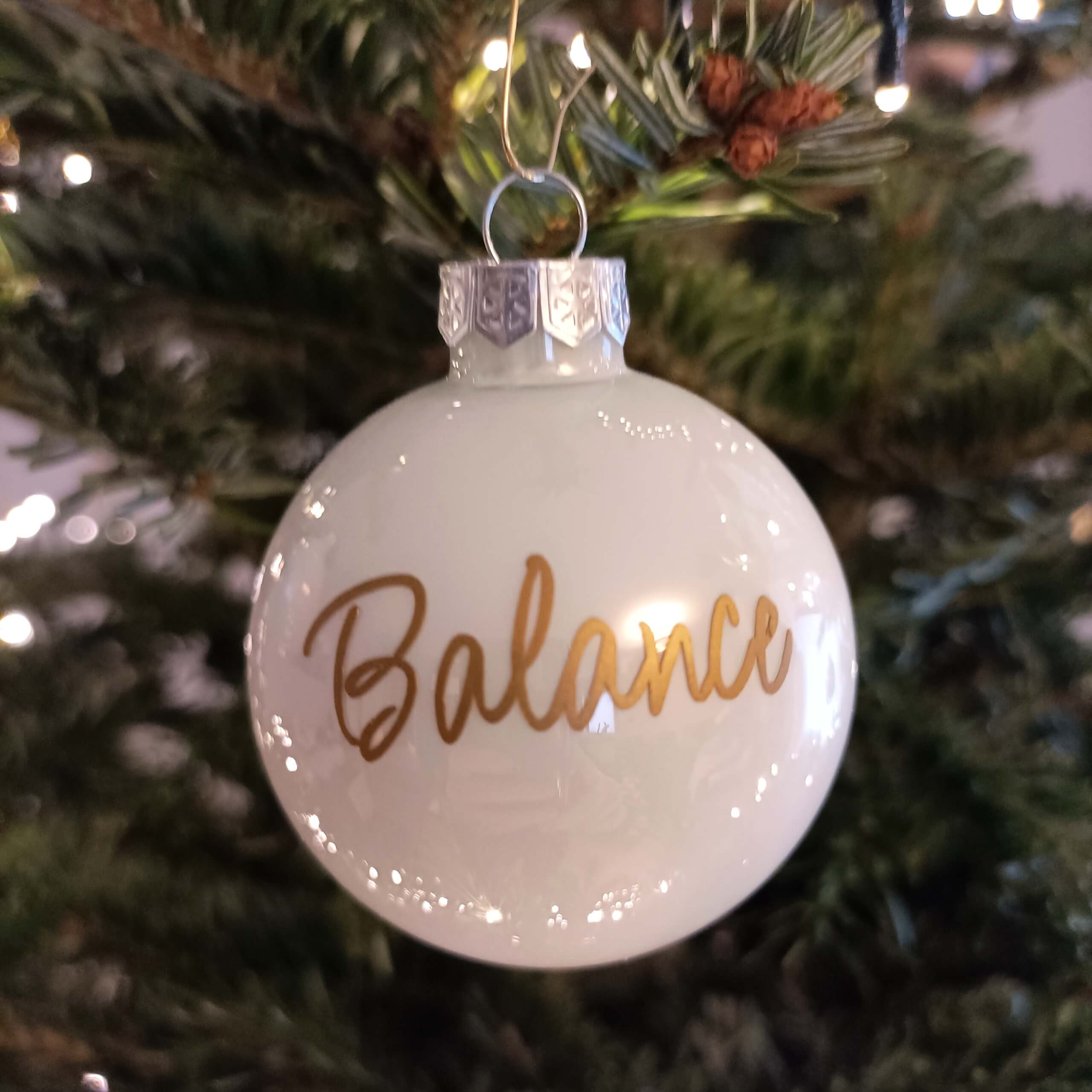 Personalisierte Weihnachtskugel Aufkleber – Bild 3