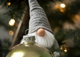 🎄 Weihnachtsaktion im Kreativkeller – finde die versteckte Weihnachtskugel!